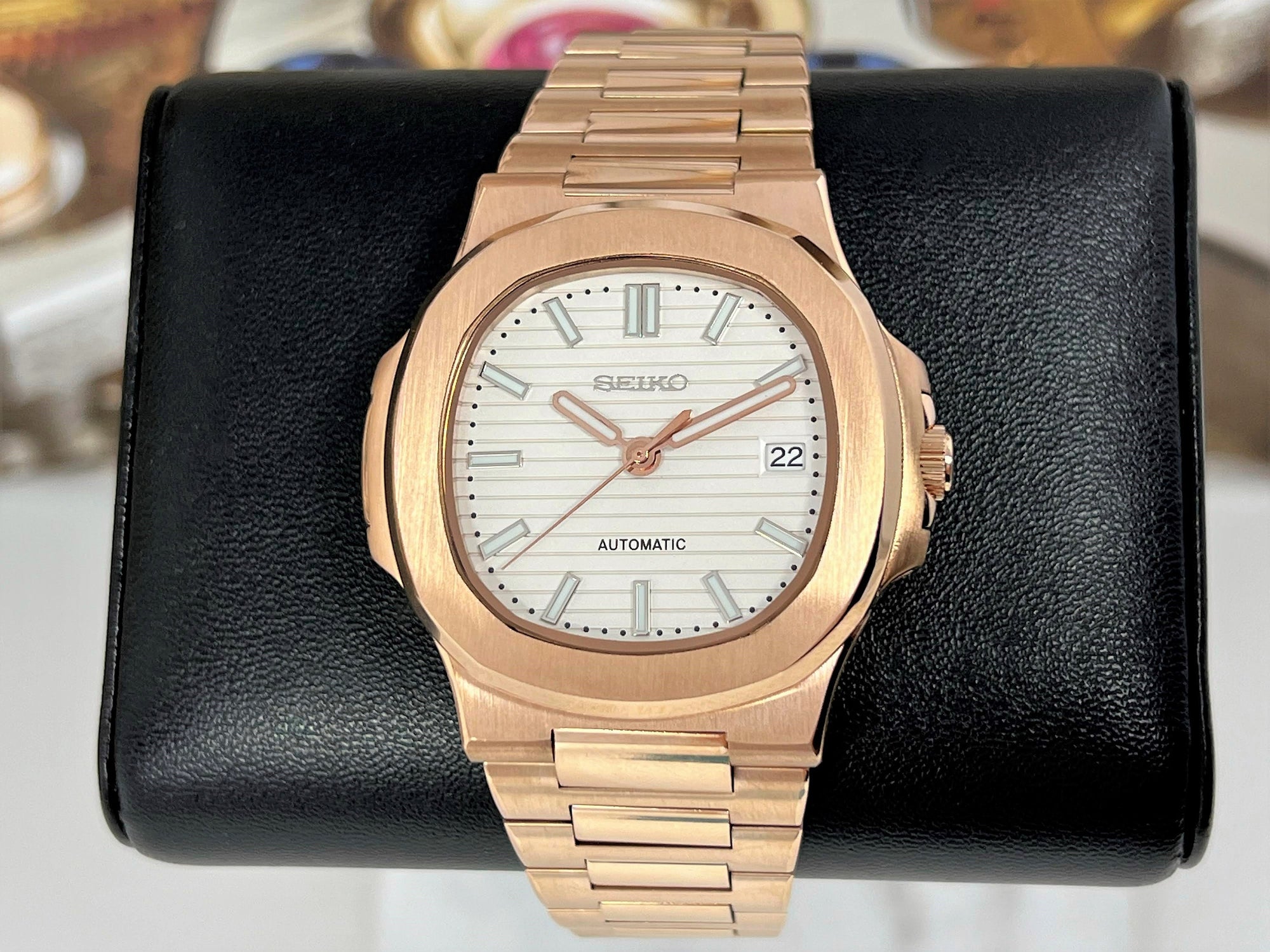 Seikonaut - White on Rose Gold - Modern Automatic Watch with Sapphire Crystal