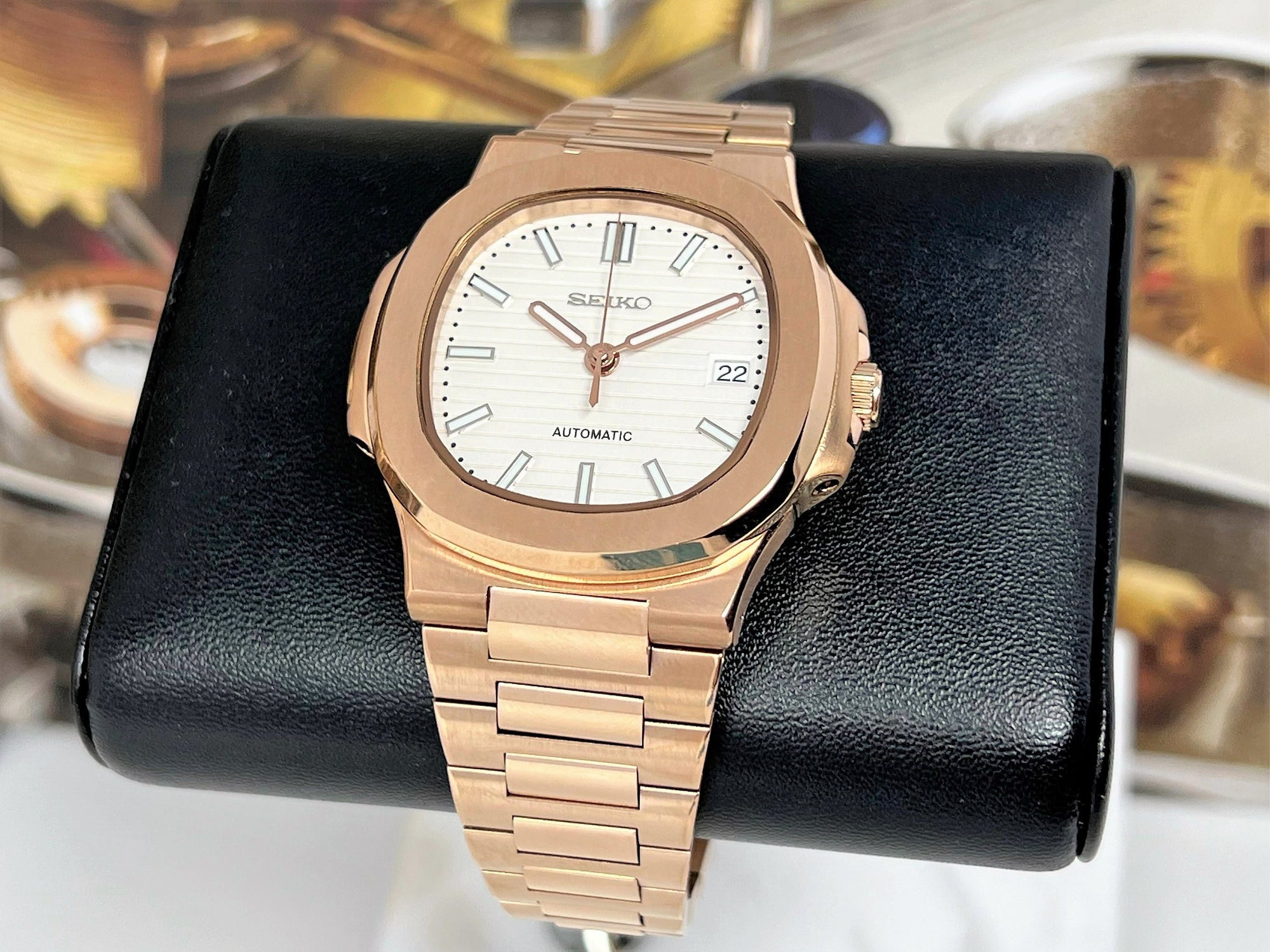 Seikonaut - White on Rose Gold - Modern Automatic Watch with Sapphire Crystal