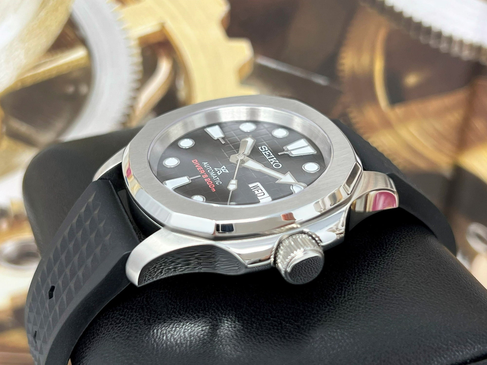 Seikonaut Luxury Modern Diver - Seiko Mod | Seiko Turtle Dial | NH36 Day Date Automatic | Black Dial | Rubber| Sport Watch | Men&#39;s Watch