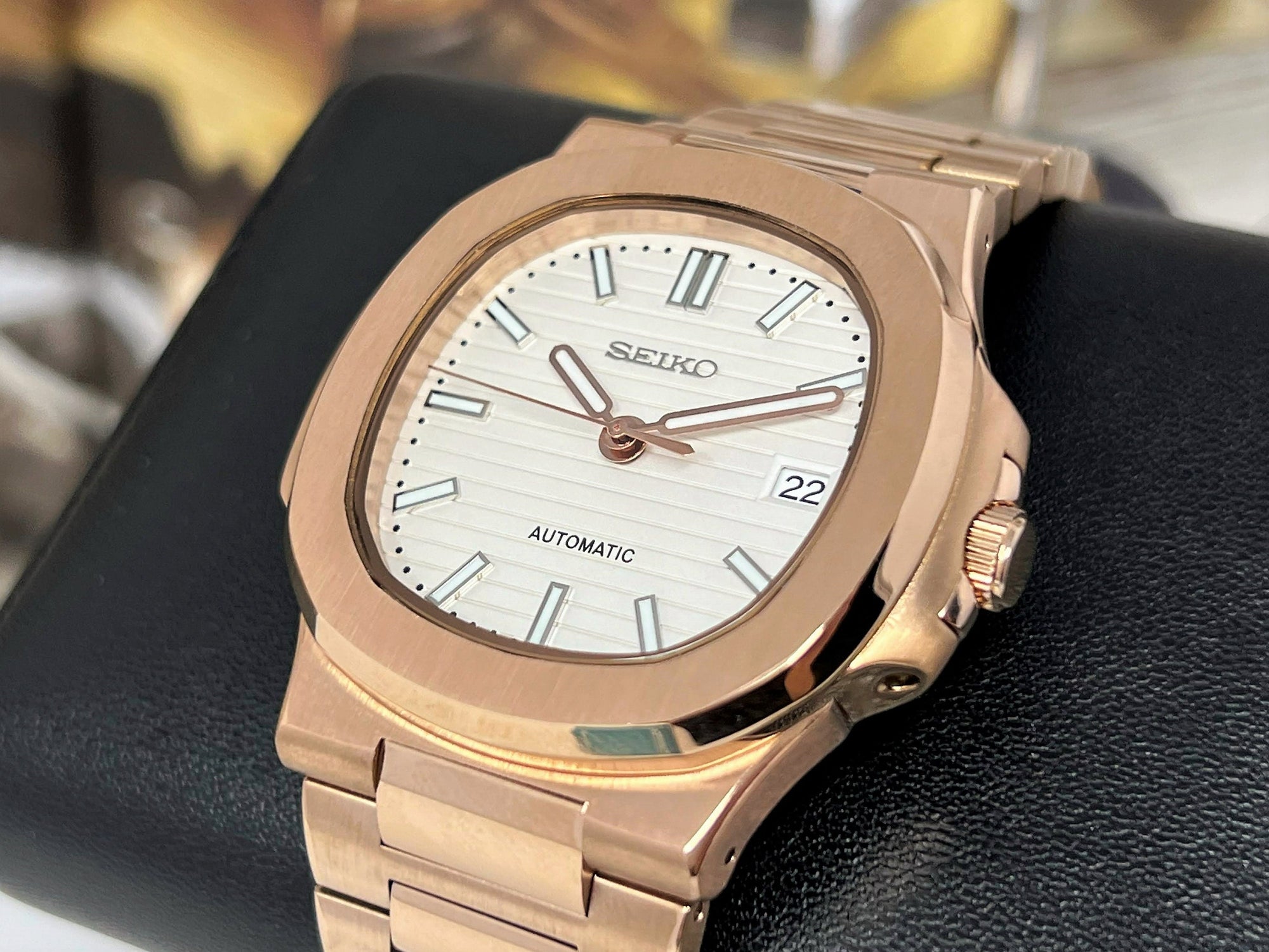 Seikonaut - White on Rose Gold - Modern Automatic Watch with Sapphire Crystal