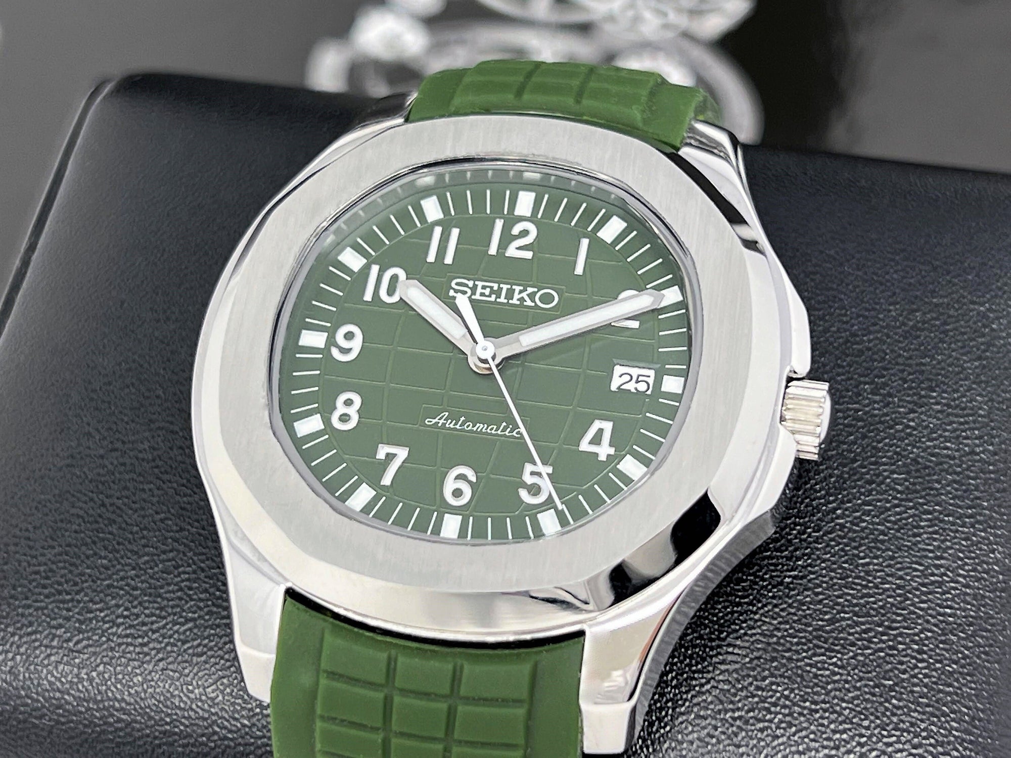 Seikonaut - Green on Rubber - Modern Automatic Sport Dress Watch | Sapphire Crystal | Khaki Tropical Green | Turtle Waffle | Jumbo | Olive