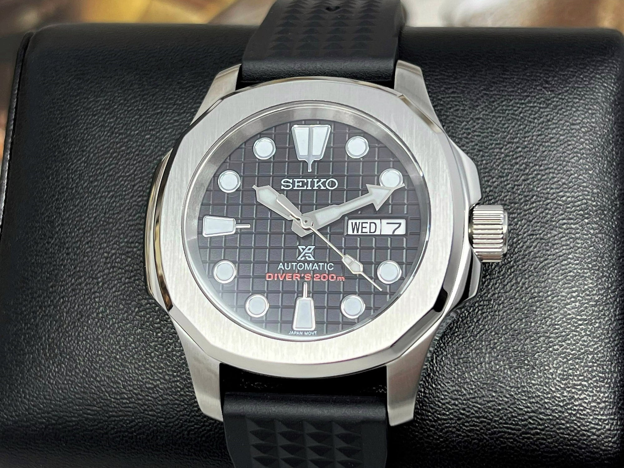 Seikonaut Luxury Modern Diver - Seiko Mod | Seiko Turtle Dial | NH36 Day Date Automatic | Black Dial | Rubber| Sport Watch | Men's Watch