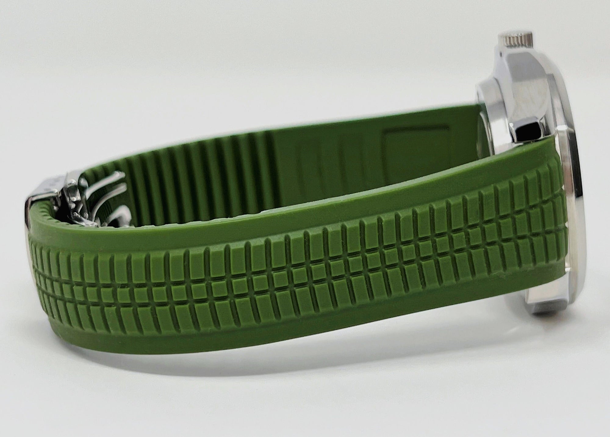 Seikonaut - Green on Rubber - Modern Automatic Sport Dress Watch | Sapphire Crystal | Khaki Tropical Green | Turtle Waffle | Jumbo | Olive