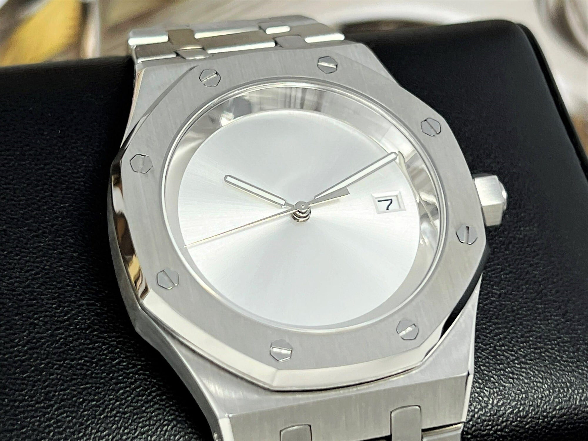 Seikoak Drake - Custom Luxury Wristwatch | 42mm | Royal | Oak | Waffle Dial | Premium Luxury | Men's Watch | Seiko Mod | Watch Mod | Ghost