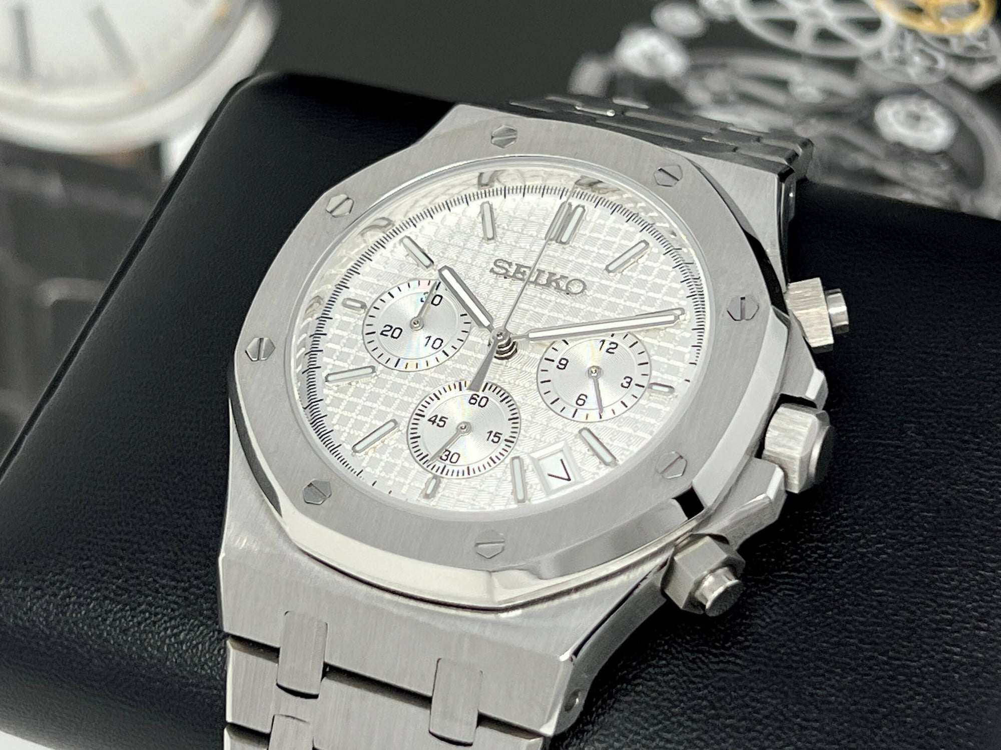 Seikoak Luxury Chronograph | White on Stainless Steel | Sport Watch 42mm | Royal | Oak | Waffle Dial | VK63 Wristwatch | Men's Watch