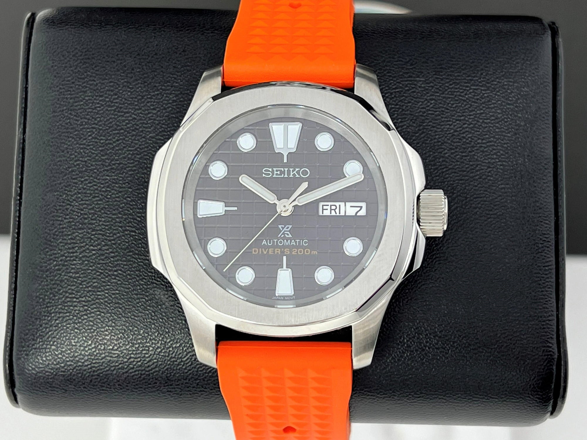 Seikonaut Orange Modern Diver - Seiko Mod | Seiko Turtle Dial | NH36 Day Date Automatic | Rubber Dive Watch | Sport Watch | Men's Watch