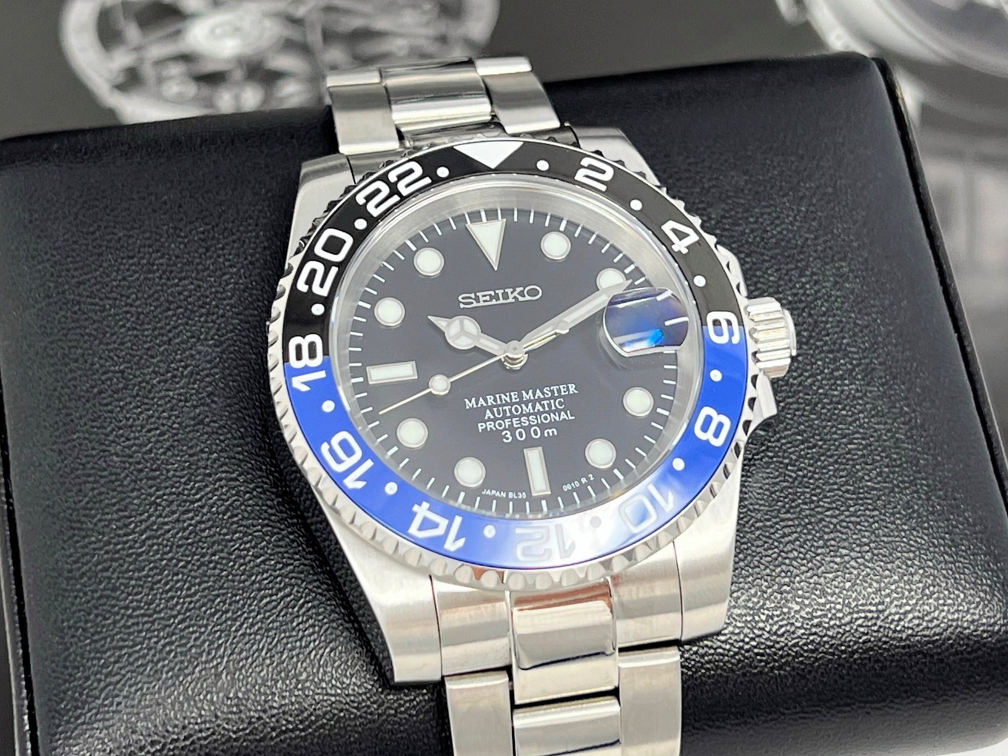 Custom Batman Stainless Steel Sport Watch | Sapphire Crystal | Watch Mod | Submariner | Sub Dive Watch with Seiko NH35 Automatic Movement