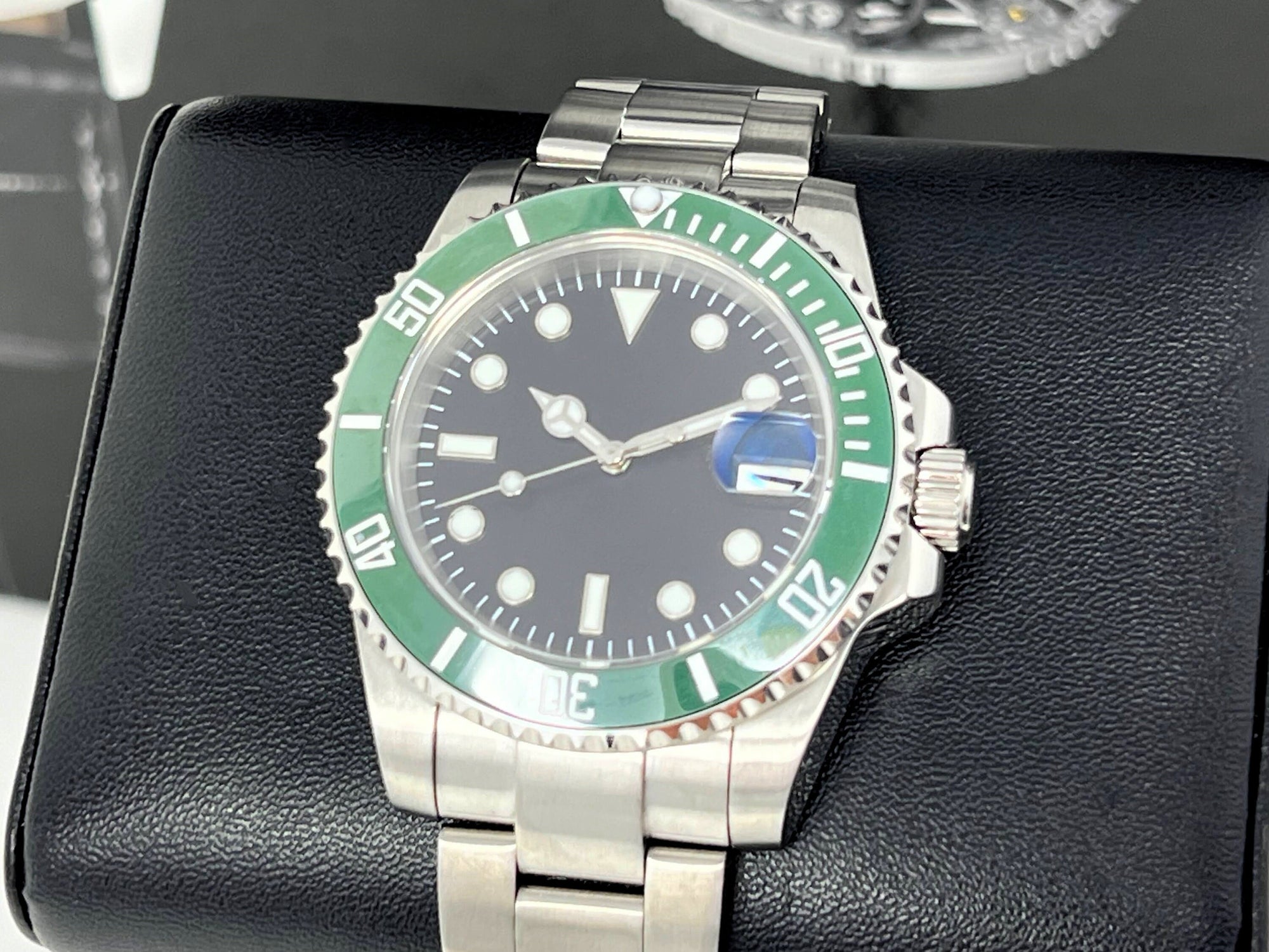 Custom Emerald Submariner | Green Watch | Dive Watch, Diver, Men Watch, Wristwatch, NH35 Automatic Watch, Green Bezel, Seiko Mod, Watch Mod